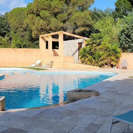 Apartment Studio Sur Pinede